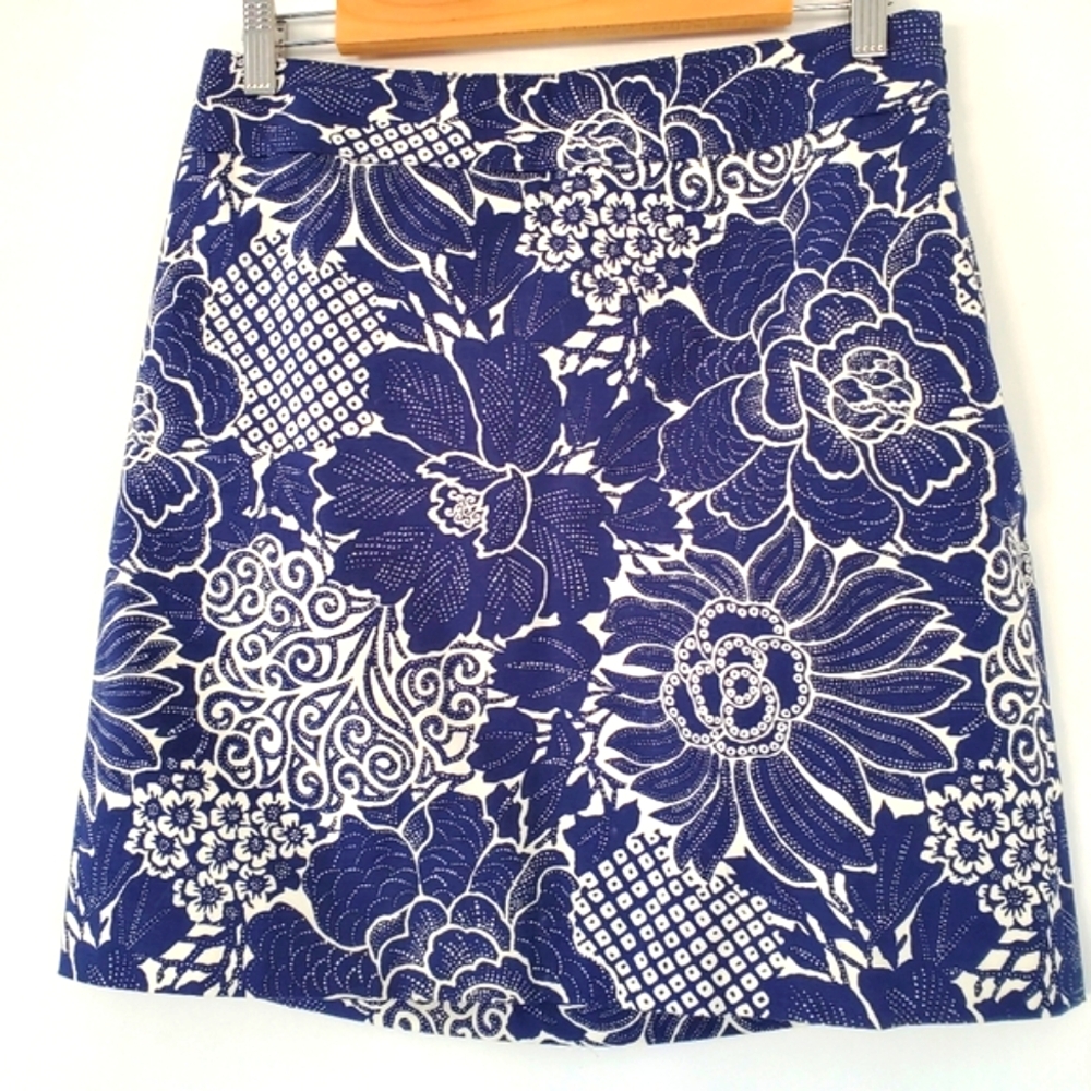 TALBOTS A-Line Skirt 4 Blue White Floral Print Lined Side Zip Above Knee Stretch